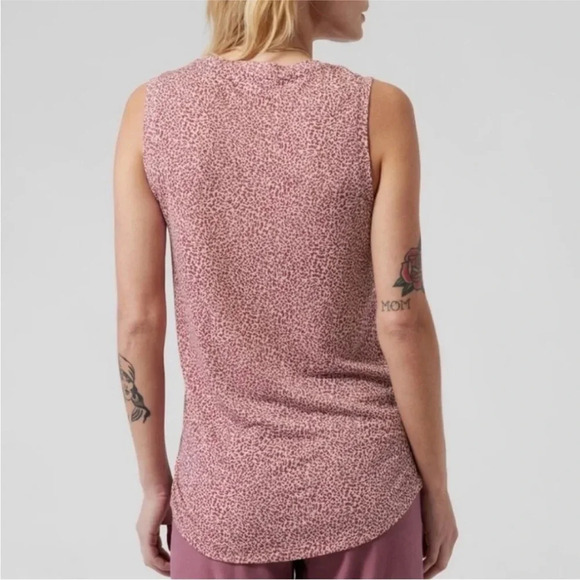 Athleta micro cheetah bashful rose breezy tank sz med - Picture 3 of 11